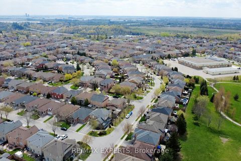 Photo 5 at 1 Via Cristina Way, Sonoma Heights, Vaughan