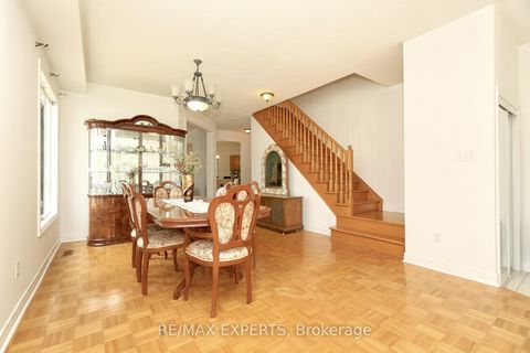 Photo 8 at 1 Via Cristina Way, Sonoma Heights, Vaughan