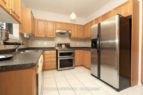 Photo 17 at 1 Via Cristina Way, Sonoma Heights, Vaughan