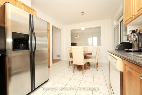 Photo 18 at 1 Via Cristina Way, Sonoma Heights, Vaughan