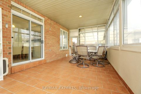 Photo 23 at 1 Via Cristina Way, Sonoma Heights, Vaughan