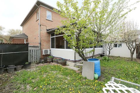 Photo 41 at 1 Via Cristina Way, Sonoma Heights, Vaughan