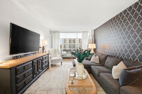 Photo 6 at 714 - 370 Dixon Road, The Westway, Toronto