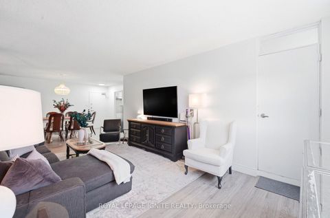 Photo 8 at 714 - 370 Dixon Road, The Westway, Toronto