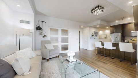 Photo 9 at 510 - 60 Berwick Avenue, Eglinton, Toronto