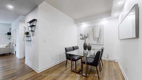 Photo 11 at 510 - 60 Berwick Avenue, Eglinton, Toronto