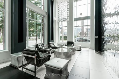 Photo 2 at TH2 - 220 George Street, Moss Park, Toronto
