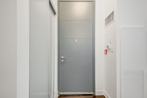 Photo 4 at TH2 - 220 George Street, Moss Park, Toronto