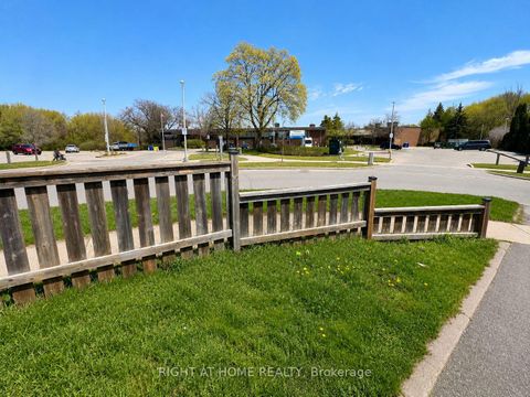 Photo 3 at 18 Clubhouse Court, Jane Heights, Toronto
