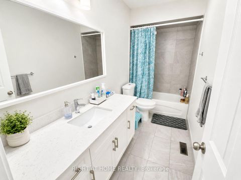 Photo 11 at 18 Clubhouse Court, Jane Heights, Toronto