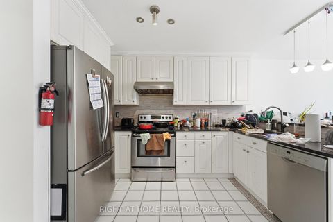 Photo 13 at 141 Sandown Avenue, Cliffside, Toronto