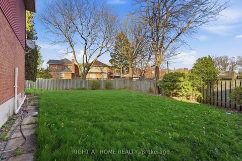 Photo 39 at 141 Sandown Avenue, Cliffside, Toronto