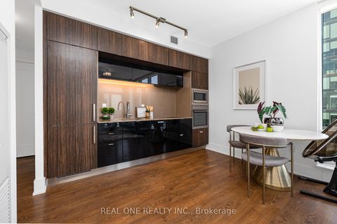 Photo 4 at 2905 - 10 York Street, Waterfront Communities C1, Toronto