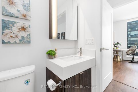 Photo 13 at 2905 - 10 York Street, Waterfront Communities C1, Toronto