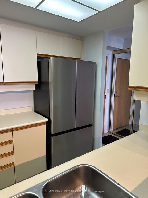 Photo 13 at 3312 - 7 CONCORDE Place, Don Mills, Toronto