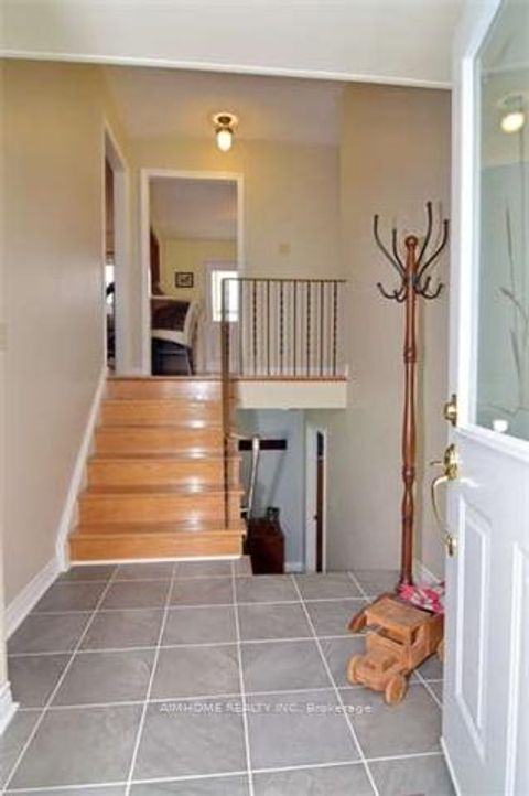 Photo 3 at 133 Church Street, Keswick North, Georgina