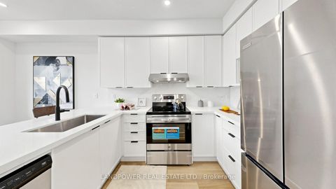 Photo 17 at 47 Queens Plate Drive, Angus Glen, Markham