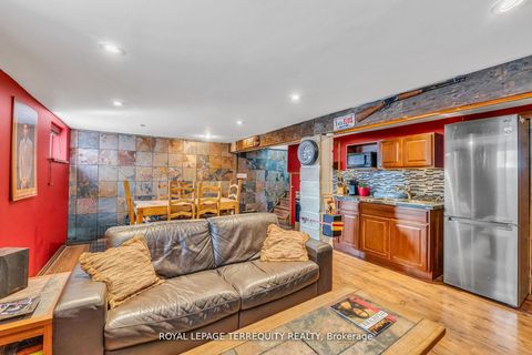 Photo 19 at 5 Acorn Avenue, City Centre West, Toronto