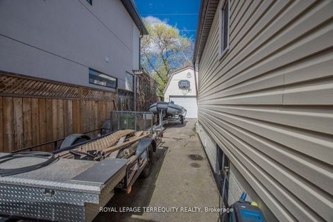 Photo 28 at 5 Acorn Avenue, City Centre West, Toronto
