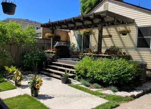 Photo 30 at 5 Acorn Avenue, City Centre West, Toronto