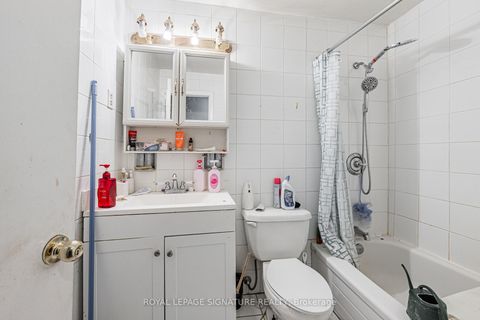 Photo 4 at 50 Collard Drive, King City, King