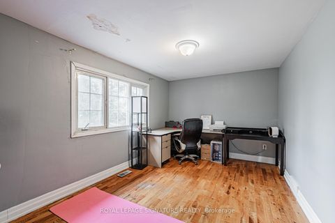 Photo 5 at 50 Collard Drive, King City, King