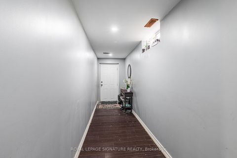Photo 11 at 50 Collard Drive, King City, King