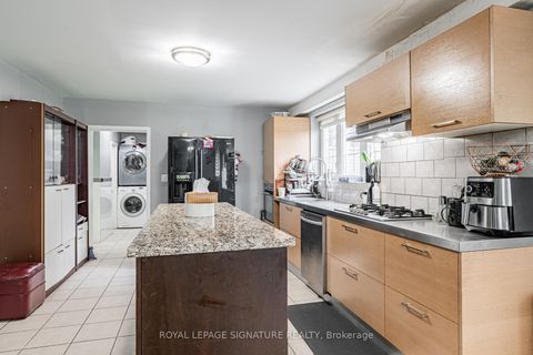 Photo 18 at 50 Collard Drive, King City, King