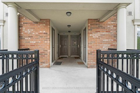 Photo 1 at 218 - 17 Coneflower Crescent, Branson, Toronto