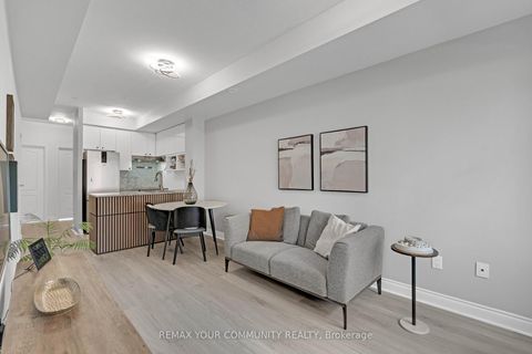Photo 3 at 218 - 17 Coneflower Crescent, Branson, Toronto
