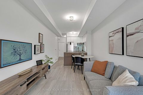 Photo 4 at 218 - 17 Coneflower Crescent, Branson, Toronto