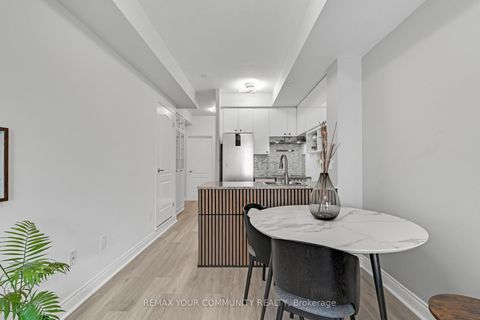 Photo 6 at 218 - 17 Coneflower Crescent, Branson, Toronto