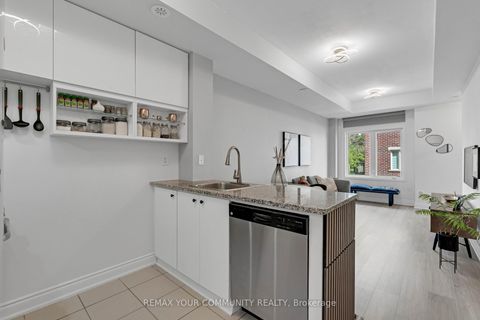 Photo 8 at 218 - 17 Coneflower Crescent, Branson, Toronto
