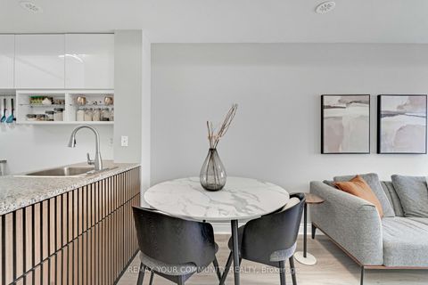 Photo 9 at 218 - 17 Coneflower Crescent, Branson, Toronto