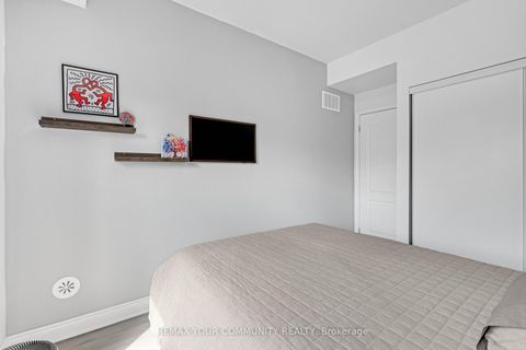 Photo 16 at 218 - 17 Coneflower Crescent, Branson, Toronto