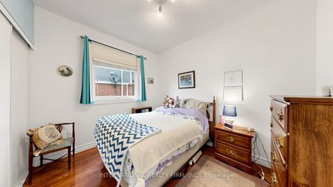 Photo 12 at 14 Stuart Avenue, Shore, Barrie