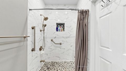 Photo 15 at 14 Stuart Avenue, Shore, Barrie