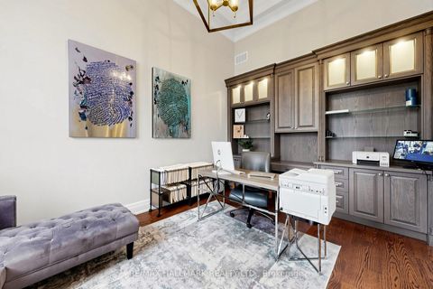 Photo 17 at 50 LLOYDMINSTER Crescent, Newtonbrook East, Toronto