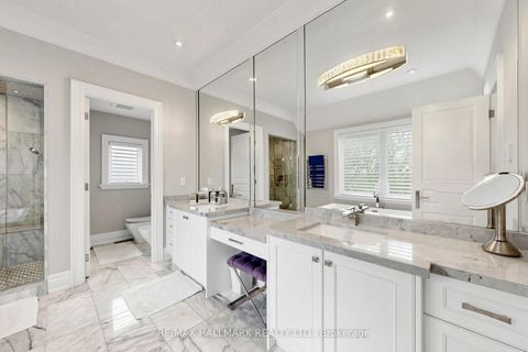 Photo 22 at 50 LLOYDMINSTER Crescent, Newtonbrook East, Toronto