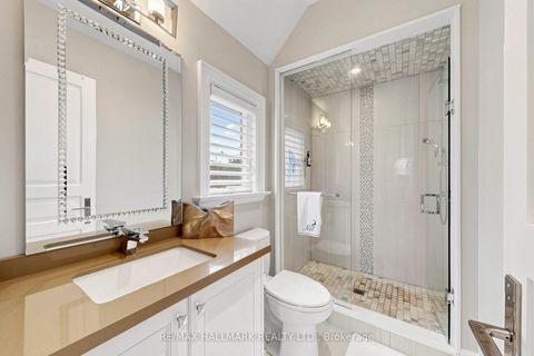 Photo 31 at 50 LLOYDMINSTER Crescent, Newtonbrook East, Toronto