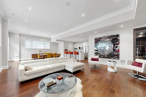 Photo 35 at 50 LLOYDMINSTER Crescent, Newtonbrook East, Toronto