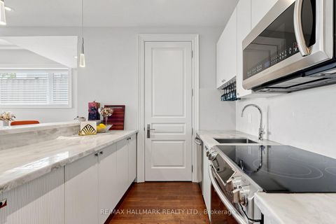 Photo 40 at 50 LLOYDMINSTER Crescent, Newtonbrook East, Toronto