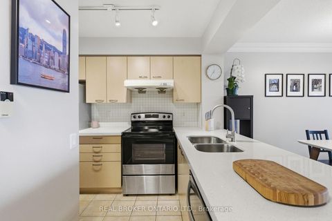 Photo 1 at 609 - 2 Clairtrell Road, Willowdale East, Toronto