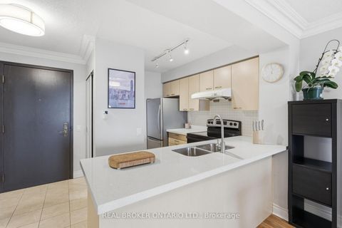 Photo 2 at 609 - 2 Clairtrell Road, Willowdale East, Toronto