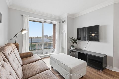 Photo 6 at 609 - 2 Clairtrell Road, Willowdale East, Toronto