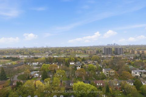 Photo 22 at 609 - 2 Clairtrell Road, Willowdale East, Toronto