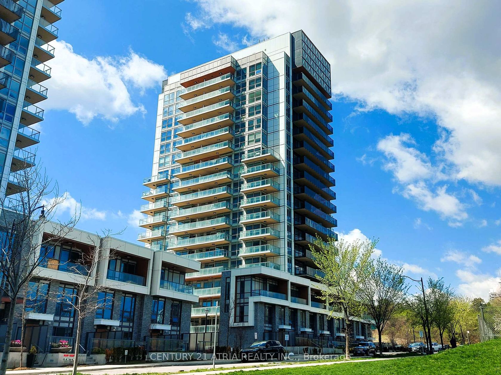 908 - 25 McMahon Drive, Bayview Village, Toronto 2