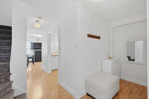 Photo 4 at 4 Hawthorne Crescent, Ardagh, Barrie