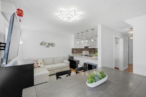 Photo 8 at 4 Hawthorne Crescent, Ardagh, Barrie