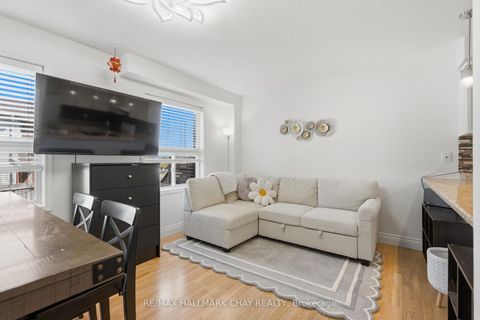 Photo 9 at 4 Hawthorne Crescent, Ardagh, Barrie
